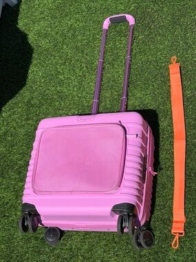 BEIS Berry Pink Mini Roller